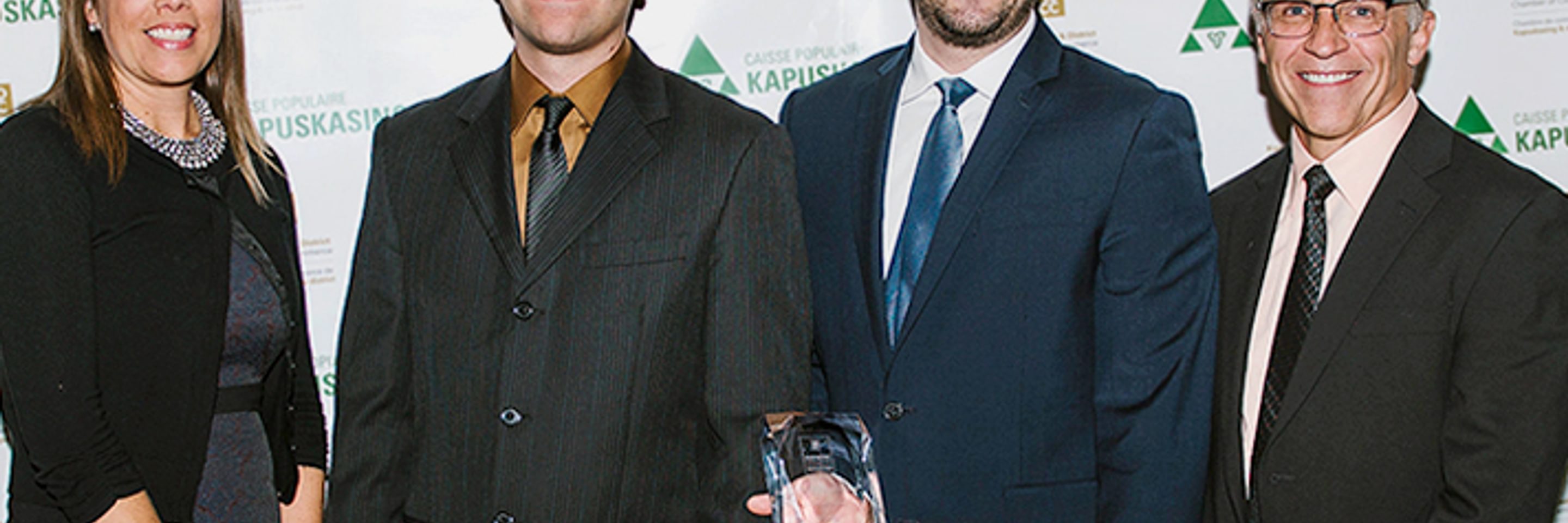 Media releases-Chamber of Commerce names CB firm Business of the Year