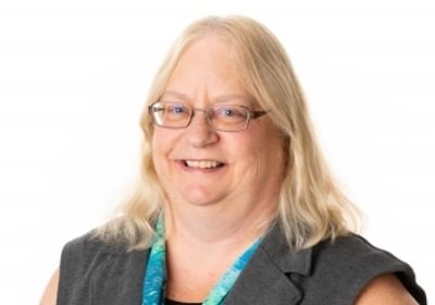 Photo of Shelley Smith