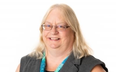 Photo of Shelley Smith