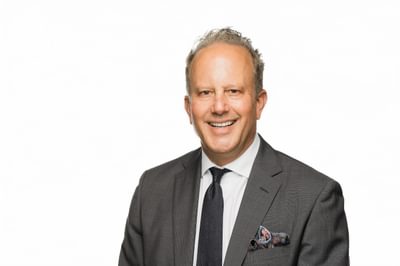 Photo of Deron Freer