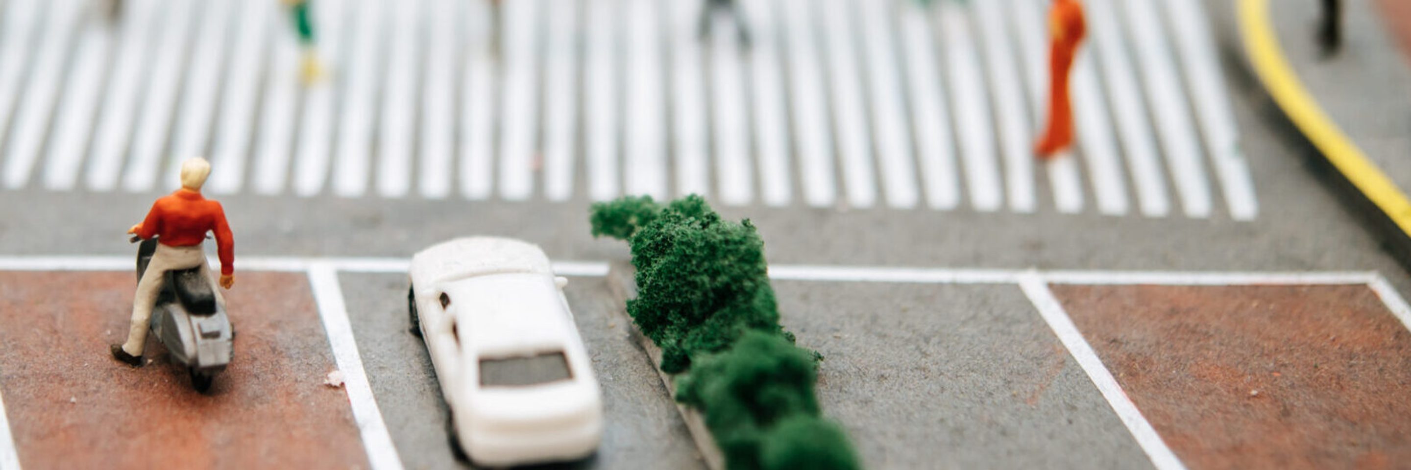 Close up small cars model road traffic conception 1 scaled e1757022739142