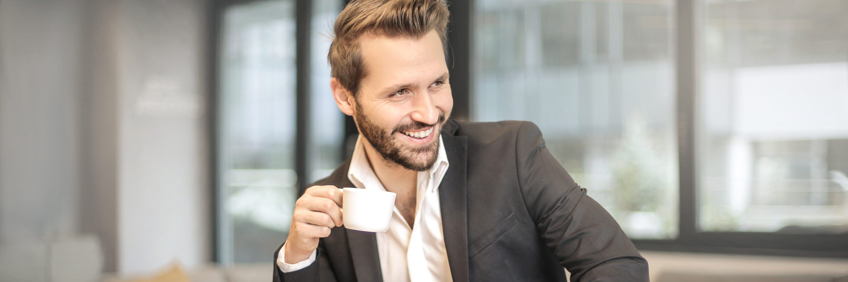 Adult beard blur 842567 1 edited